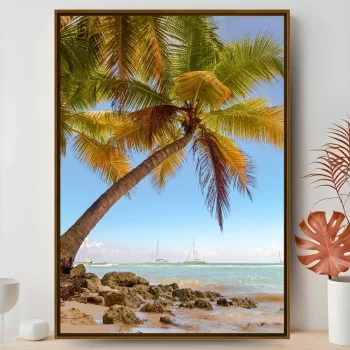 Quadro Decorativo Praia Com Barcos Ao Fundo